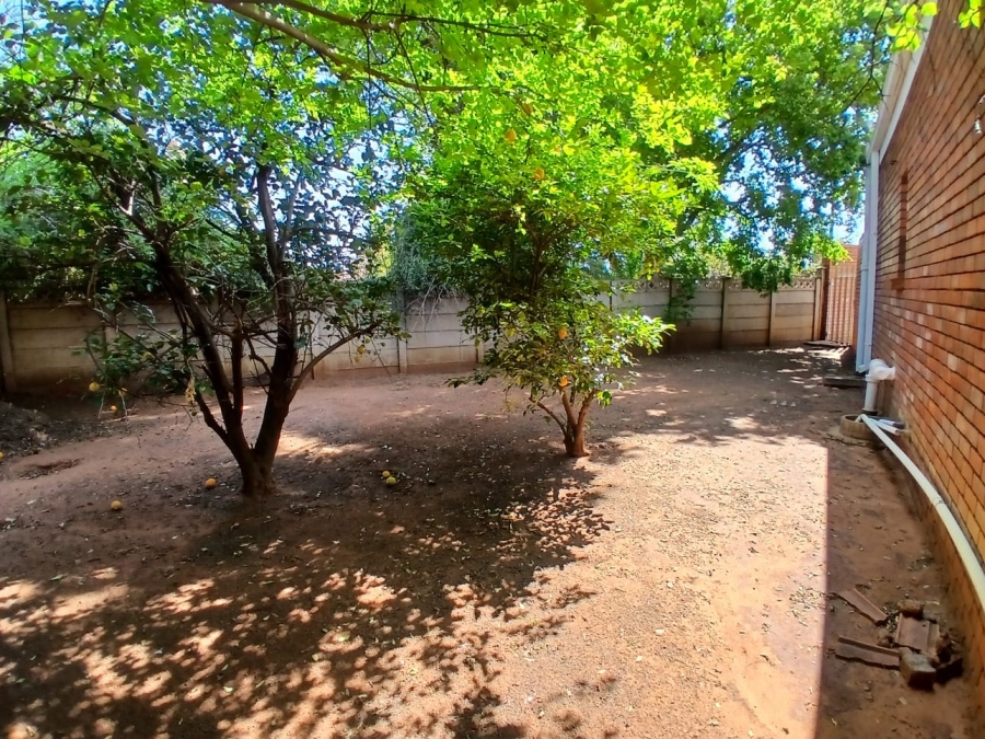 4 Bedroom Property for Sale in Kuruman Northern Cape